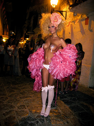 http://www.carolinanaftali.com/files/gimgs/6_img8402.jpg